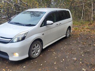 2014 Toyota ISis I Рестайлинг, белый, 1400000 рублей, вид 1