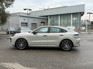 2026 Porsche Cayenne Coupé III Рестайлинг, серый, 19900000 рублей, вид 5