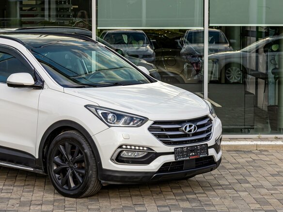 2017 Hyundai Santa Fe III Рестайлинг, белый, 1855000 рублей - вид 7