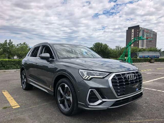 2022 Audi Q3 35 TFSI II (F3), серый, 1895000 рублей, вид 3