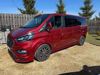 2019 Ford Tourneo Custom LWB I Рестайлинг, красный, 3800000 рублей, вид 1
