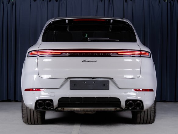 2026 Porsche Cayenne III Рестайлинг, серый - вид 8