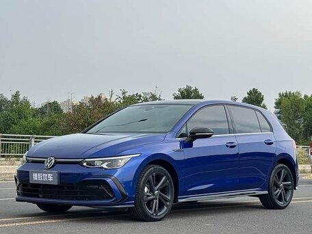 2023 Volkswagen Golf VIII, синий, 1763000 рублей, вид 1