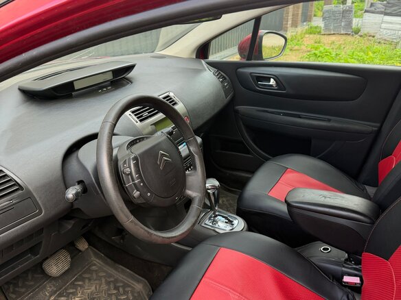 2010 Citroen C4 I Рестайлинг, красный, 330000 рублей - вид 4