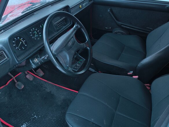 2000 Lada (ВАЗ) 2107, красный, 300000 рублей - вид 6