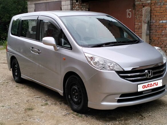 2008 Honda Stepwgn Spada III, серебристый, 1300000 рублей - вид 1