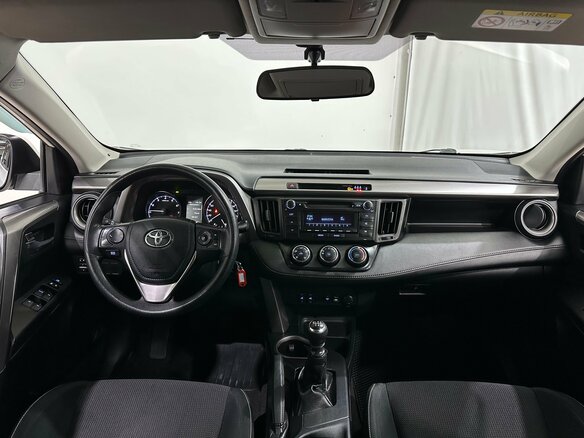 2015 Toyota RAV4 IV (XA40) Рестайлинг, белый, 1780000 рублей - вид 14