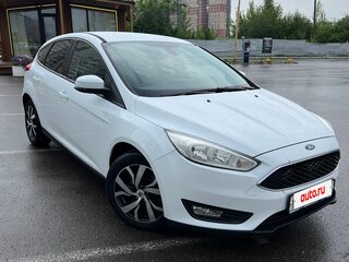 2015 Ford Focus III Рестайлинг, белый, 820000 рублей, вид 1