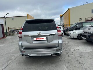 2014 Toyota Land Cruiser Prado 150 Series Рестайлинг 1, серебристый, 2850000 рублей, вид 3