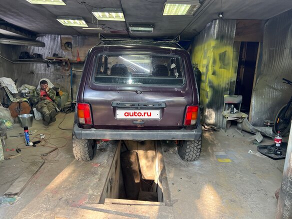 2010 Lada (ВАЗ) 2121 (4x4) I Рестайлинг, коричневый, 350000 рублей - вид 2