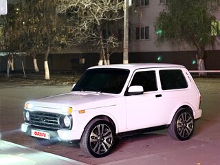 2016 Lada (ВАЗ) 2121 (4x4) Urban I Рестайлинг, белый, 630000 рублей, вид 2
