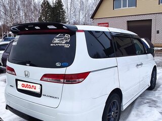 2004 Honda Elysion I, белый, 1150000 рублей, вид 3