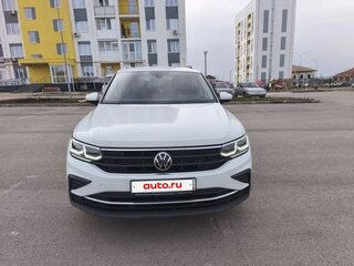 2021 Volkswagen Tiguan II Рестайлинг, белый, 3335000 рублей, вид 2