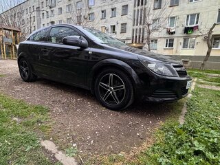 2008 Opel Astra GTC H Рестайлинг, чёрный, 600000 рублей, вид 2