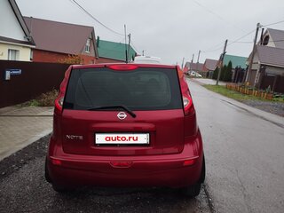 2013 Nissan Note I Рестайлинг, красный, 650000 рублей, вид 3