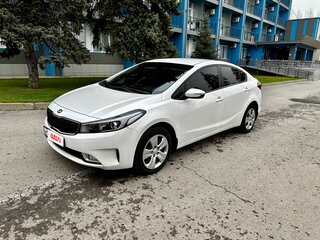 2017 Kia Cerato III Рестайлинг (Classic), белый, 1290000 рублей, вид 1