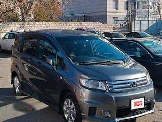 2011 Honda Freed Spike I Рестайлинг, серый, 1050000 рублей, вид 3
