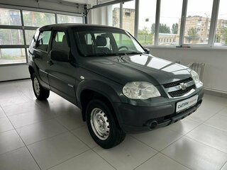 2018 Chevrolet Niva I Рестайлинг, зелёный, 650000 рублей, вид 4