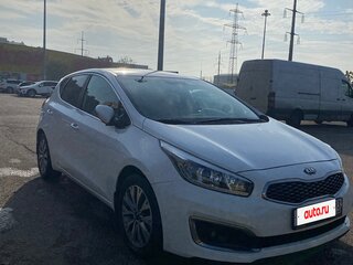 2017 Kia Ceed II Рестайлинг, белый, 1470000 рублей, вид 1