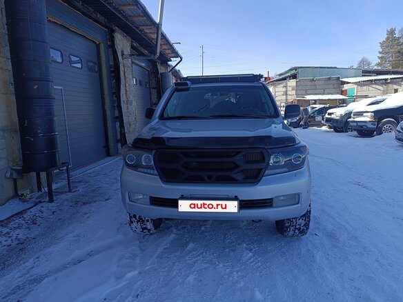 2008 Toyota Land Cruiser 200 Series, серебристый, 6500000 рублей - вид 1