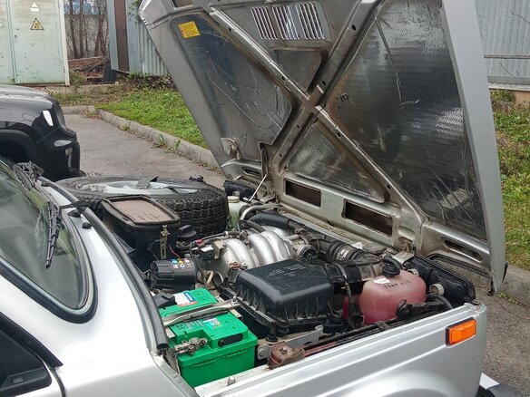 2013 Lada (ВАЗ) 2131 (4x4) 213105 I, серебристый, 700000 рублей - вид 10