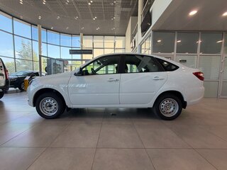 2026 Lada (ВАЗ) Granta I Рестайлинг, белый, 850000 рублей, вид 5