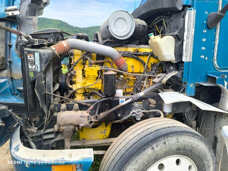 2004 Kenworth T600, зелёный, 2350000 рублей, вид 2