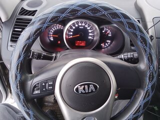 2013 Kia Soul I Рестайлинг, серый, 700000 рублей, вид 5