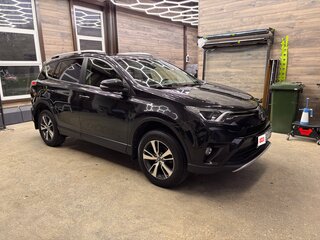 2016 Toyota RAV4 IV (XA40) Рестайлинг, чёрный, 2450000 рублей, вид 1