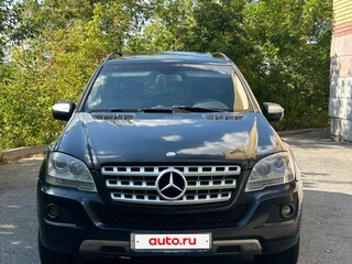 2009 Mercedes-Benz M-Класс 350 II (W164) Рестайлинг, чёрный, 790000 рублей, вид 3