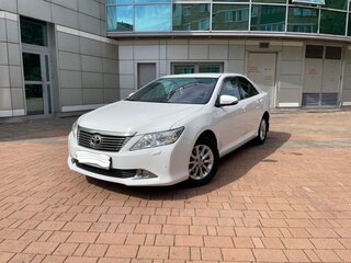 2014 Toyota Camry VII (XV50), белый, 1750000 рублей, вид 2