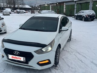 2017 Hyundai Solaris II, белый, 750000 рублей, вид 1