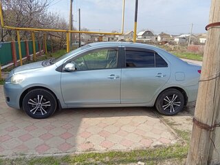2010 Toyota Belta I, синий, 825000 рублей, вид 5