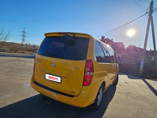 2017 Hyundai Grand Starex I Рестайлинг, жёлтый, 3890000 рублей, вид 5