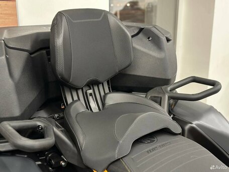 2026 BRP Can-Am Outlander MAX 1000R, чёрный, 2550000 рублей, вид 4