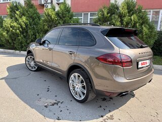 2011 Porsche Cayenne II (958), коричневый, 2150000 рублей, вид 5