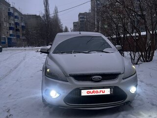2008 Ford Focus II Рестайлинг, серебристый, 550000 рублей, вид 3