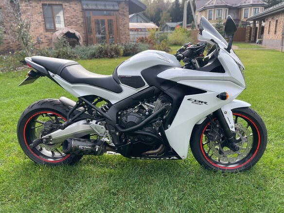 2015 Honda CBR 650F, белый, 749999 рублей