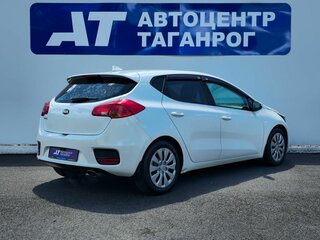 2017 Kia Ceed II Рестайлинг, белый, 1440000 рублей, вид 5