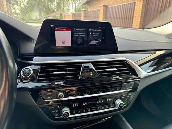 2019 BMW 5 серии 520d xDrive VII (G30/G31/G38), серый - вид 35