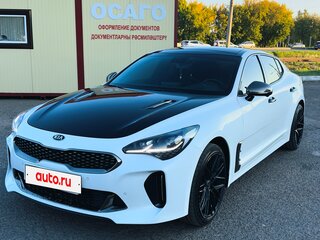 2021 Kia Stinger I Рестайлинг, белый, 3300000 рублей, вид 3