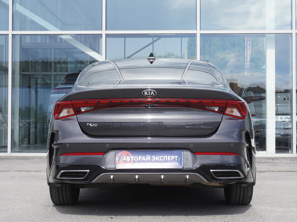 2021 Kia K5 III, серый, 2353000 рублей - вид 5