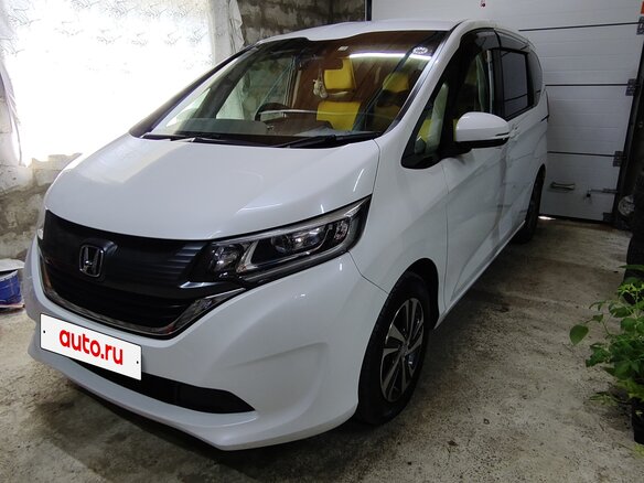 2019 Honda Freed II, белый, 1800000 рублей - вид 2