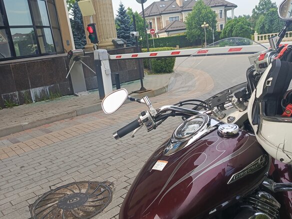 2008 Yamaha XVS1100, красный, 830000 рублей - вид 11