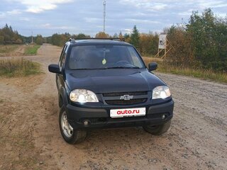 2014 Chevrolet Niva I Рестайлинг, чёрный, 490000 рублей, вид 2