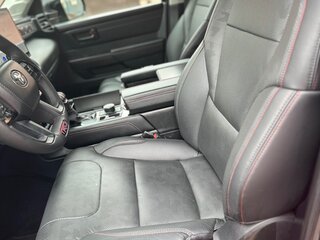 2023 Toyota Sequoia III, чёрный, 9253000 рублей, вид 3