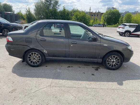 2007 Fiat Albea I Рестайлинг, серый, 135000 рублей - вид 4