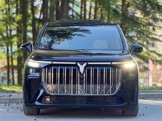 2024 Voyah Dream 108.7 kWh I, чёрный, 8000606 рублей, вид 3