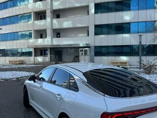 2021 Kia K5 III, белый, 2750000 рублей, вид 2
