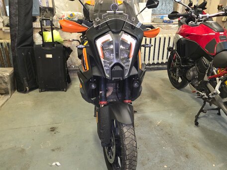 2021 KTM 1290 Super Adventure S, оранжевый, 1350000 рублей, вид 2